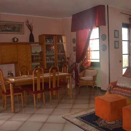 Fra E Fe Panzió Arborea