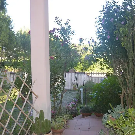 Fra E Fe Bed and Breakfast Arborea