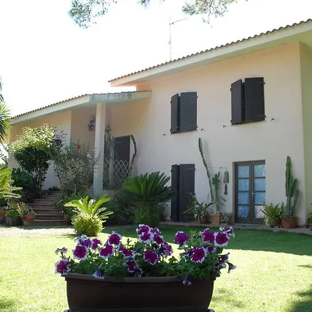 Fra E Fe Bed & Breakfast Arborea